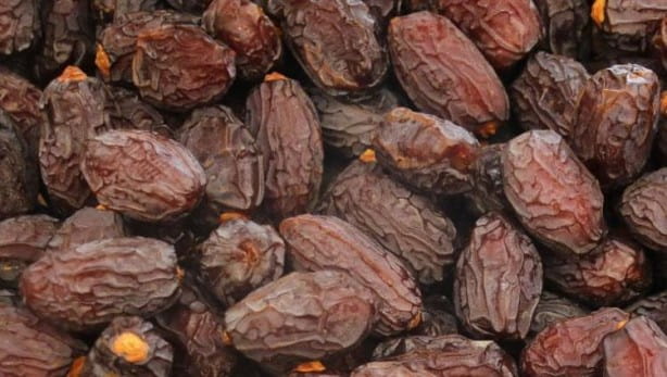 خرما پیارم باسکول درجه یک محصول باغات جنوب کشور
